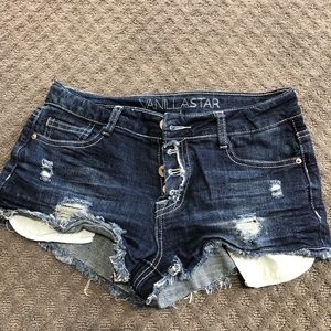 Vanilla Star shorts size 7
